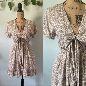 Aster Brown Floral Front Tie And Cutout Ruffle Hem Dress Size Medium